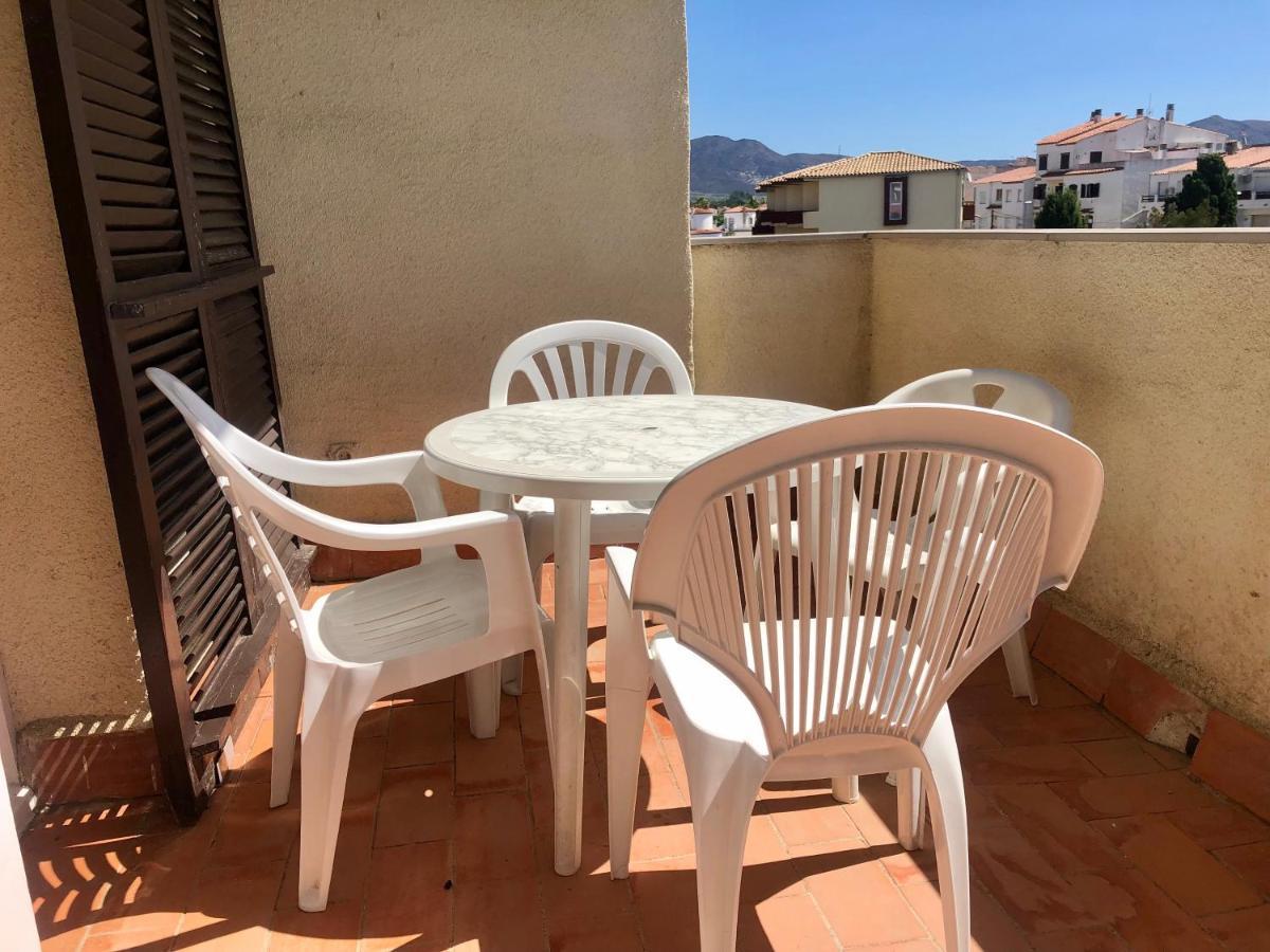 Port Sotavent 2C - Apartamento En La Marina De Empuriabrava - Piscina Comunitaria, - Parking - Vistas Al Canal - Cerca Centro Y Playa エクステリア 写真